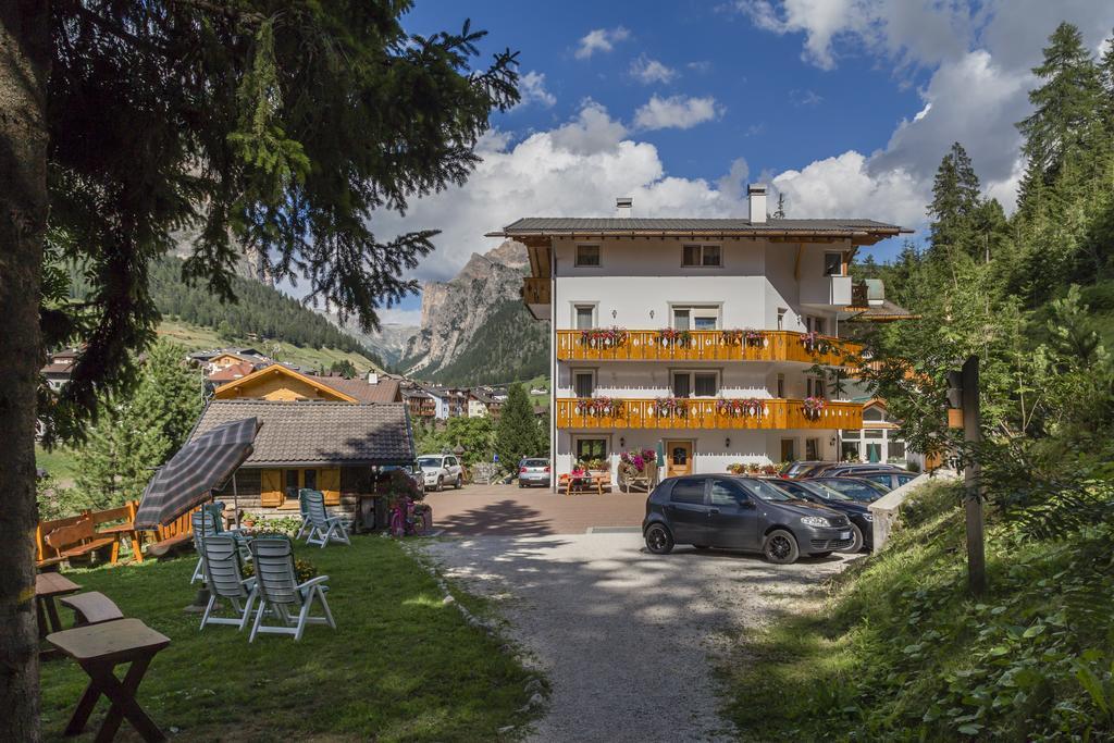 Hotel La Pineta سيلفا دي فال جاردينا المظهر الخارجي الصورة